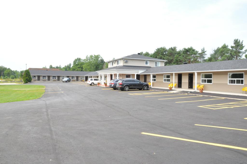 Colonial House Motor Inn Перт Екстер'єр фото