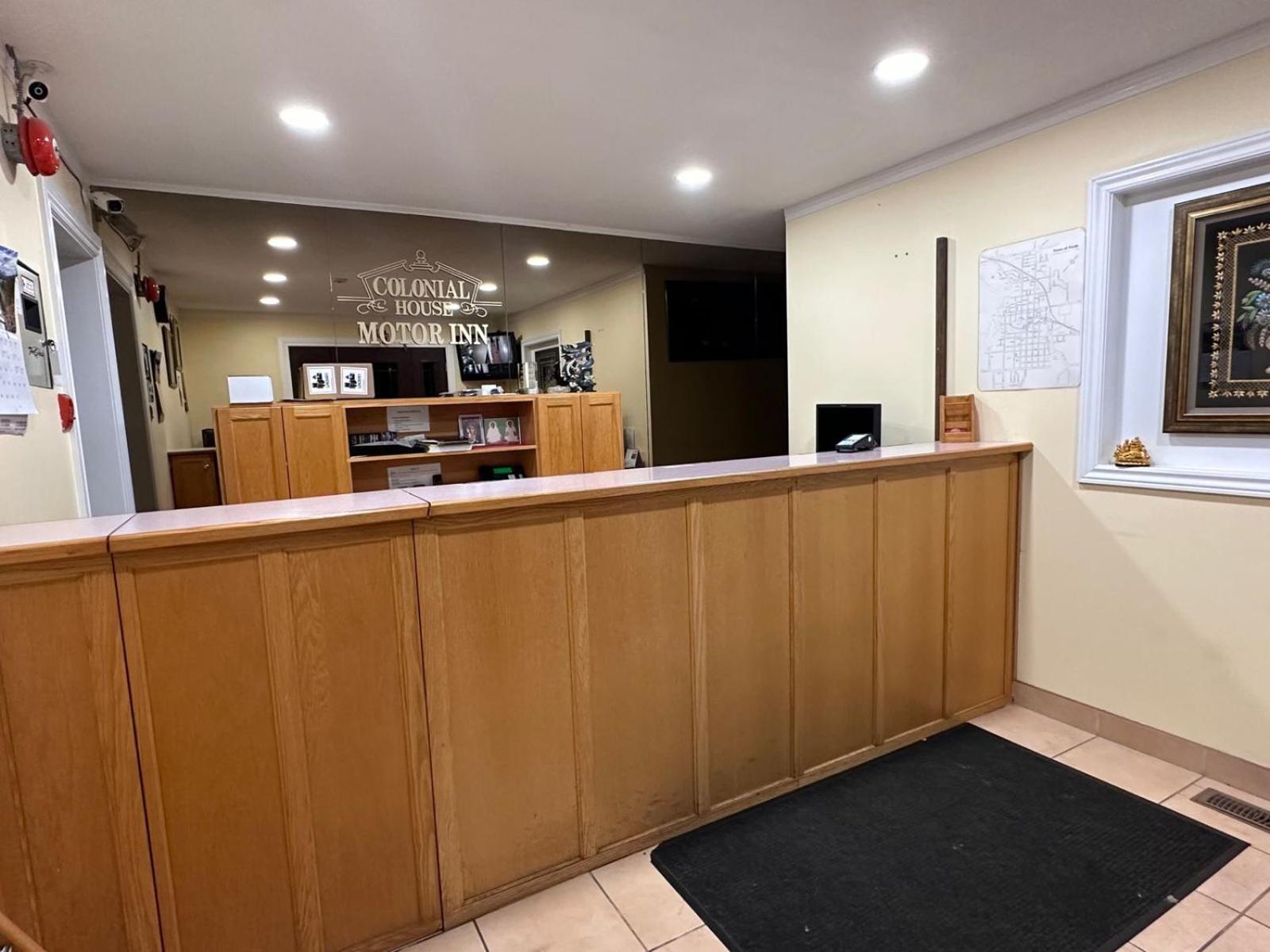 Colonial House Motor Inn Перт Екстер'єр фото