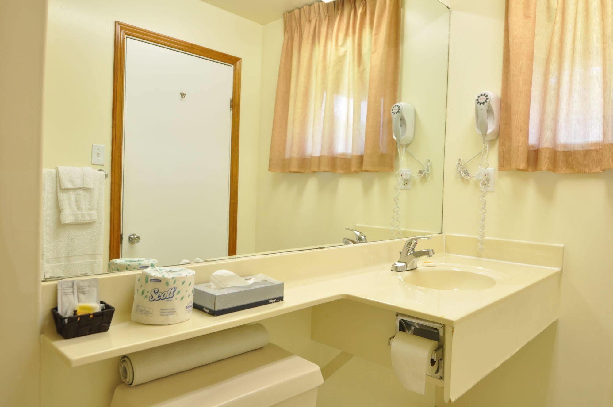 Colonial House Motor Inn Перт Екстер'єр фото